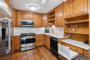 9355 E CENTER AVE APT 7B, DENVER, CO