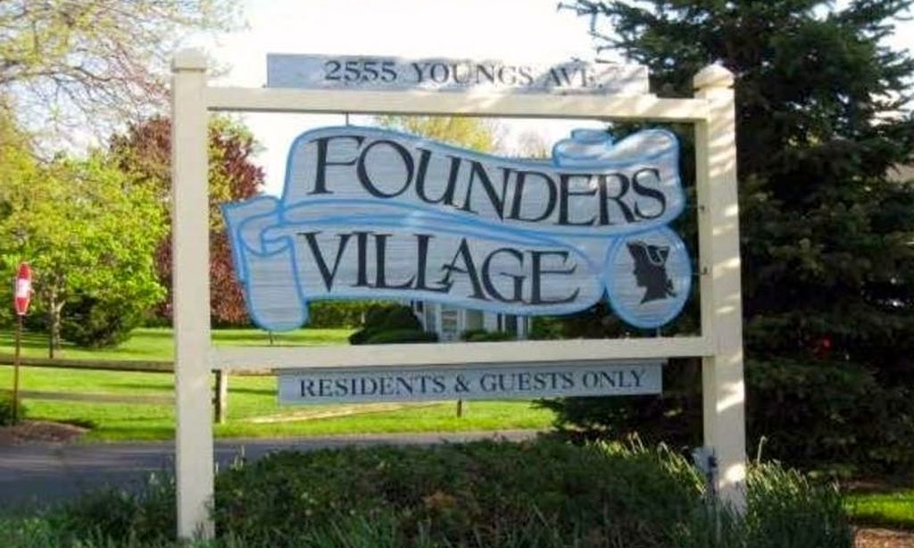 Entrance Sign