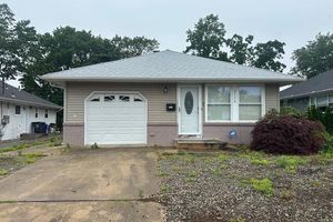 2176 MOUNT HOOD LN, TOMS RIVER, NJ