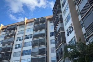 1100 SAINT CHARLES PL 203, PEMBROKE PINES, FL