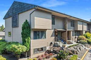 10749 GLEN ACRES DR S # 10749S, SEATTLE, WA