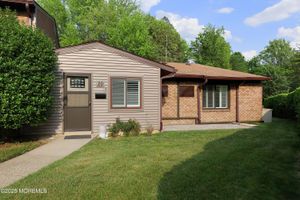 20 LEXINGTON CT, RED BANK, NJ