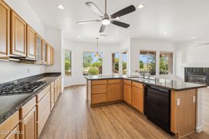 16746 W ASPEN VIEW DR, SURPRISE, AZ