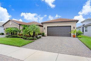 4749 AVILA LAKES DR, WIMAUMA, FL