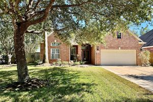 2301 S VENICE DR, PEARLAND, TX