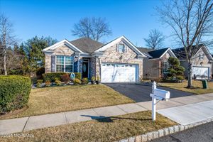 22 SILVER CHARM RD, MANALAPAN, NJ