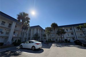 1724 PINE VALLEY DR APT 319, FORT MYERS, FL