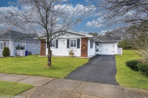 104 BASER LN, BRICK, NJ