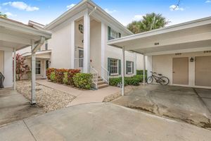 813 MONTROSE DR 104, VENICE, FL