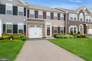 44 HEALS FARM RD, BURLINGTON, NJ