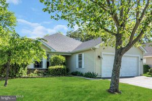 33 MEADOWS LN, WHITING, NJ