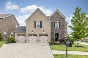 730 PEBBLE CREEK LN, LEBANON, TN