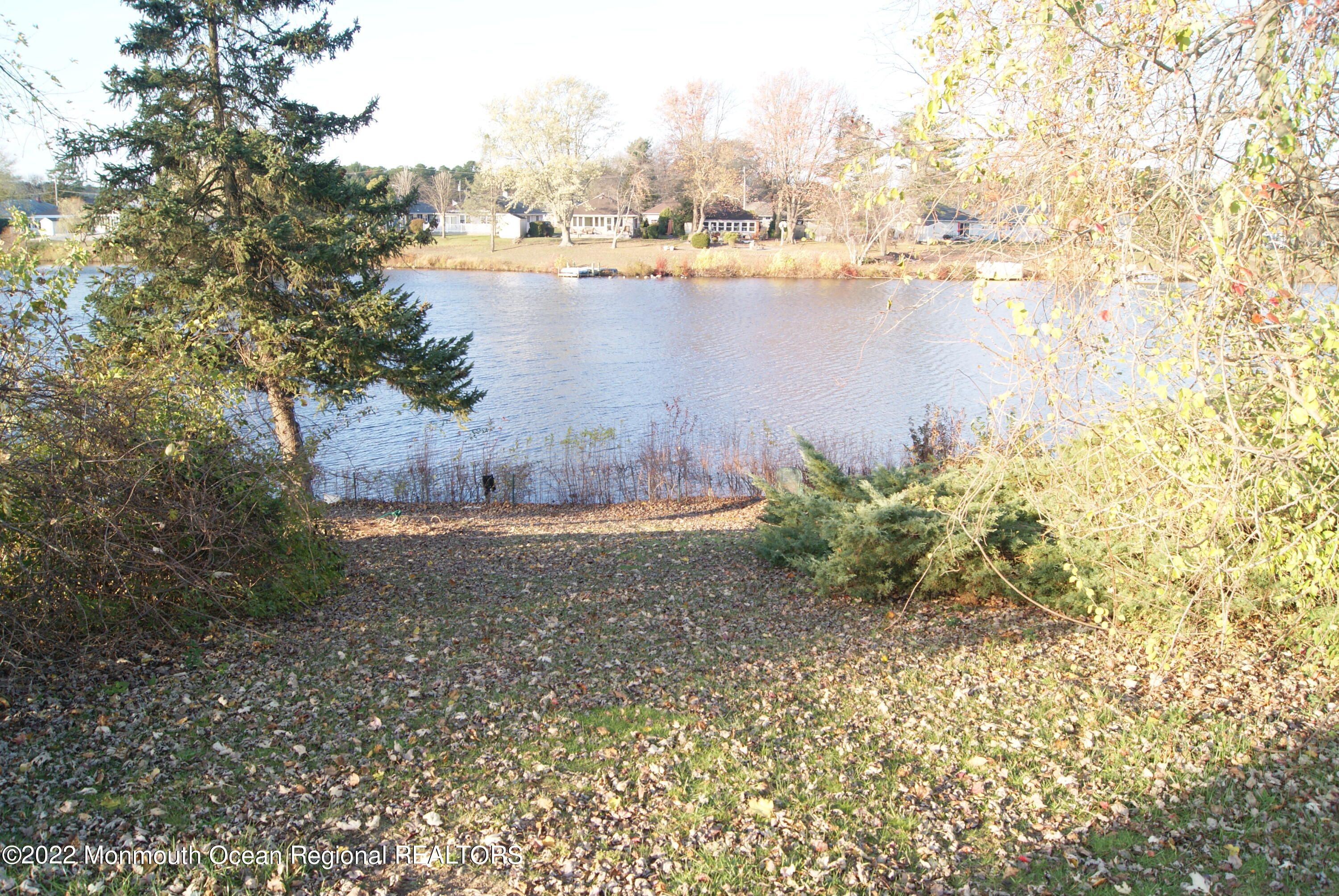 image of property at 1914 Hovsons Boulevard