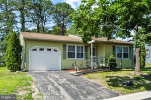 8 WESTPORT DR SEC 71 DR, WHITING, NJ