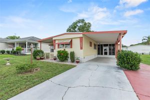 805 ROYAL PALM AVE, LADY LAKE, FL
