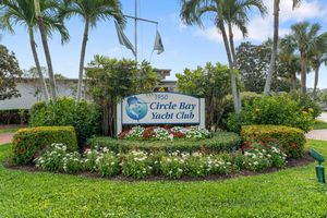 1950 SW PALM CITY RD APT 8302, STUART, FL