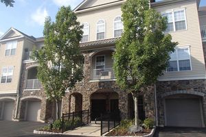 1203 KNOX CT # 1203, WARWICK, PA
