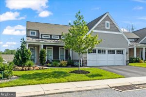 1205 MOSAIC DR, LEBANON, PA