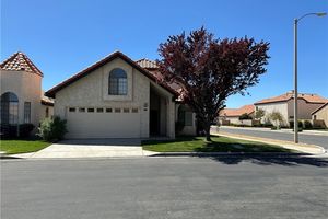 19229 PINE WAY, APPLE VALLEY, CA
