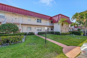 12012 GREENWAY CIR 205, ROYAL PALM BEACH, FL