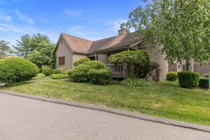 186 APACHE LN A, STRATFORD, CT