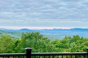 36 NORTHLAND CT, FLAT ROCK, NC
