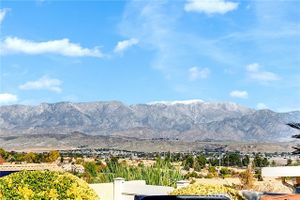 5032 BRECKENRIDGE AVE, BANNING, CA