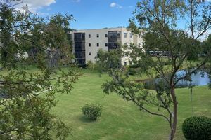 8174 TERRACE GARDEN DR N UNIT 307, ST PETERSBURG, FL