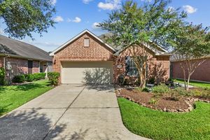 2204 E MARSALA DR, PEARLAND, TX