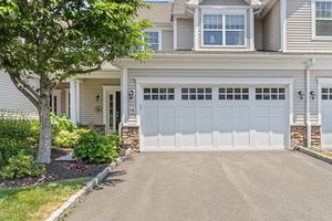 18 BRIAR RIDGE DR # 18, BETHEL, CT