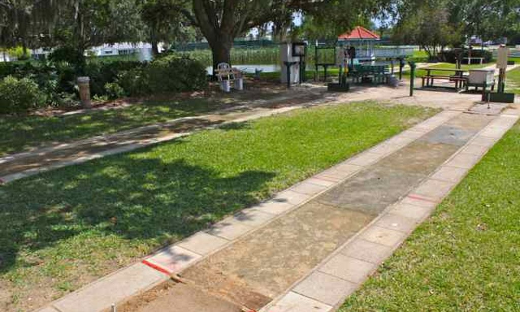 4 Horseshoe Pits