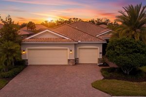 8007 RIVER PRESERVE DR, BRADENTON, FL