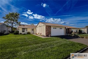 30 LARCH PLZ A, MONROE, NJ