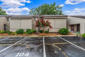 6 LAKESHORE CT UNIT 104, CROSSVILLE, TN