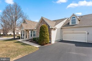 210 SHADY BROOK DR 281, LANGHORNE, PA