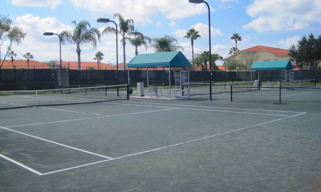 8 Har-Tru Tennis Courts