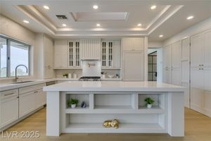 2104 HOT OAK RIDGE ST, LAS VEGAS, NV