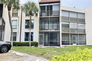 6451 N UNIVERSITY DR APT 107, TAMARAC, FL