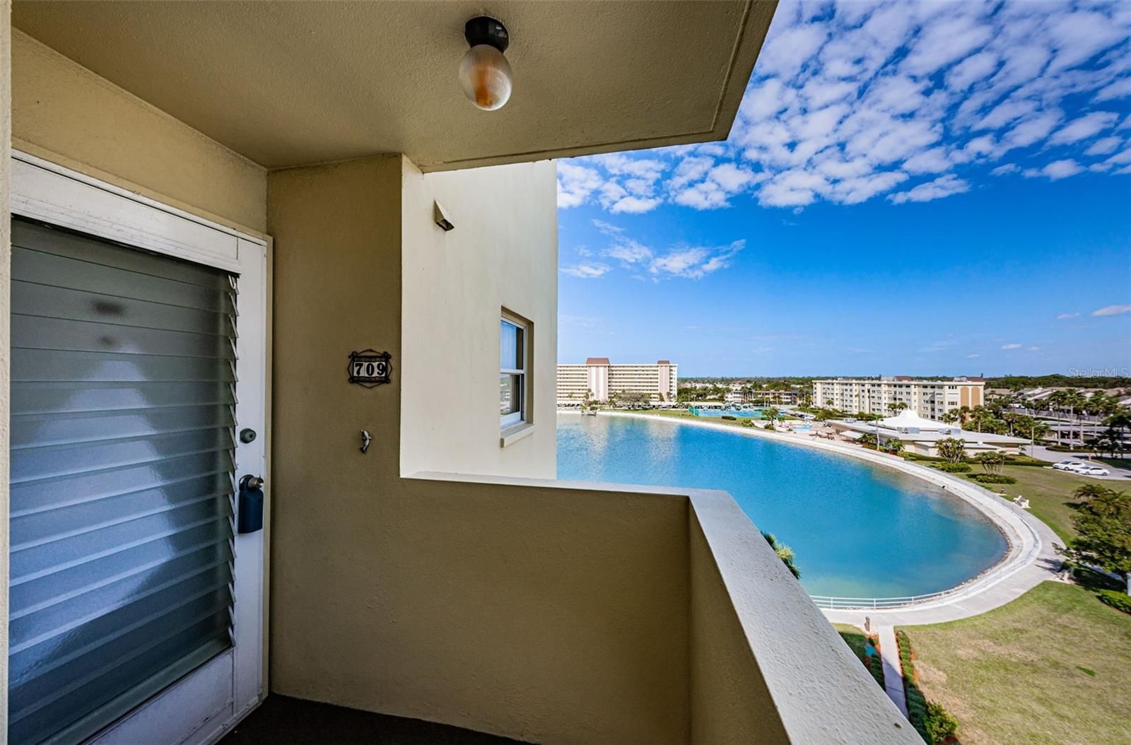 image of property at 4525 COVE CIRCLE 709