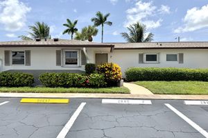2885 CROSLEY DR F, WEST PALM BEACH, FL