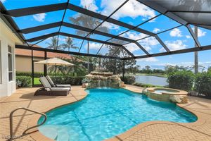 7511 HOGAN CT, NAPLES, FL