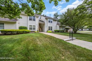 306 SUNSHINE CT, MARLBORO, NJ
