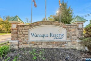 1319 WARRENS WAY, WANAQUE, NJ