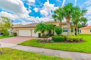 4963 SAPPHIRE SOUND DR, WIMAUMA, FL