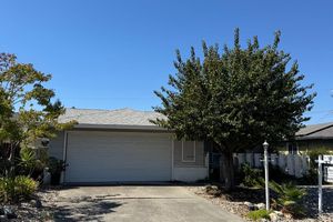 122 CARLSBAD CIR, VACAVILLE, CA