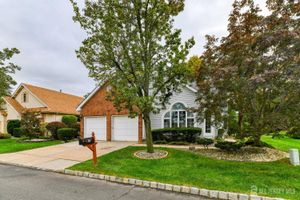 71 LEEDS LN, MONROE, NJ