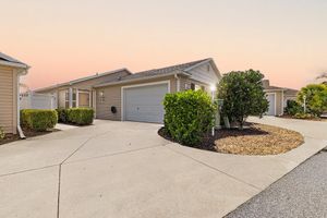 852 SAPPHIRE PL, THE VILLAGES, FL