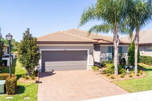 5255 TURTLE CREEK CIR, VERO BEACH, FL