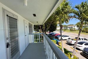 218 WINDSOR J # 218, WEST PALM BEACH, FL