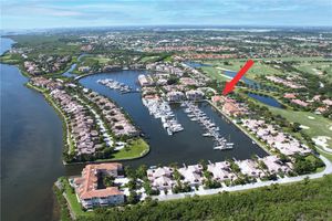 5520 N HARBOR VILLAGE DR 101, VERO BEACH, FL